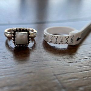 Silpada - 925 Sterling Square Pearl Ring Size 6